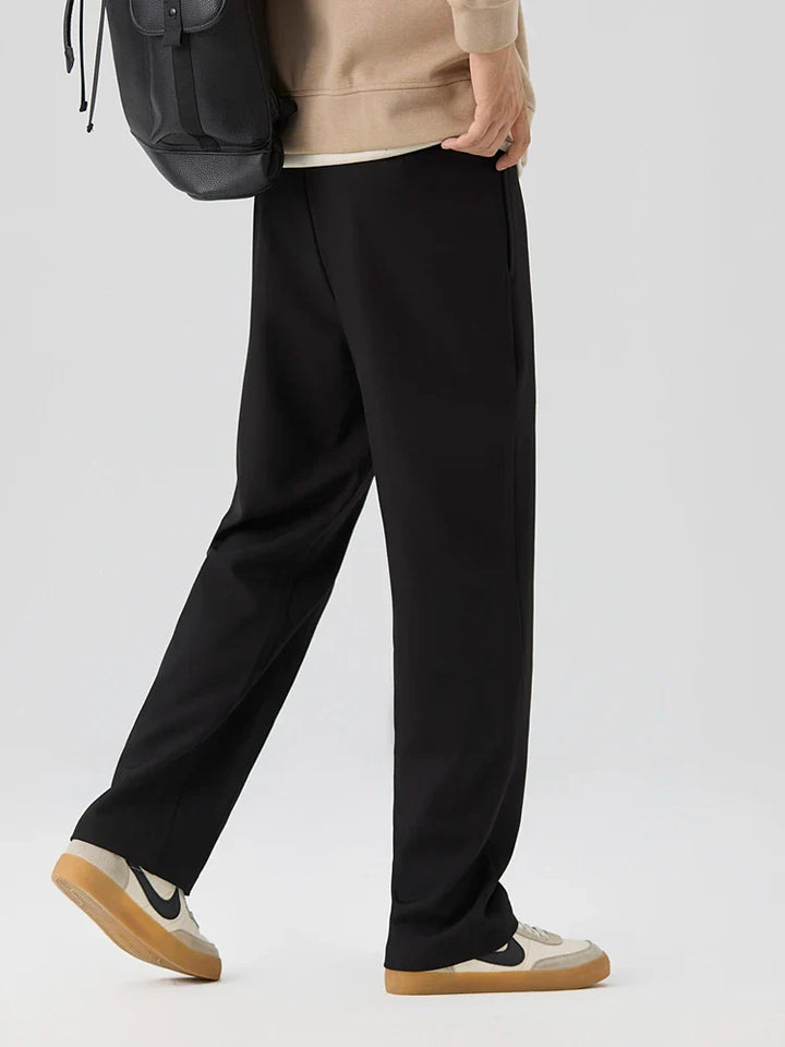 Phill | Straight Cut Pleated Pant